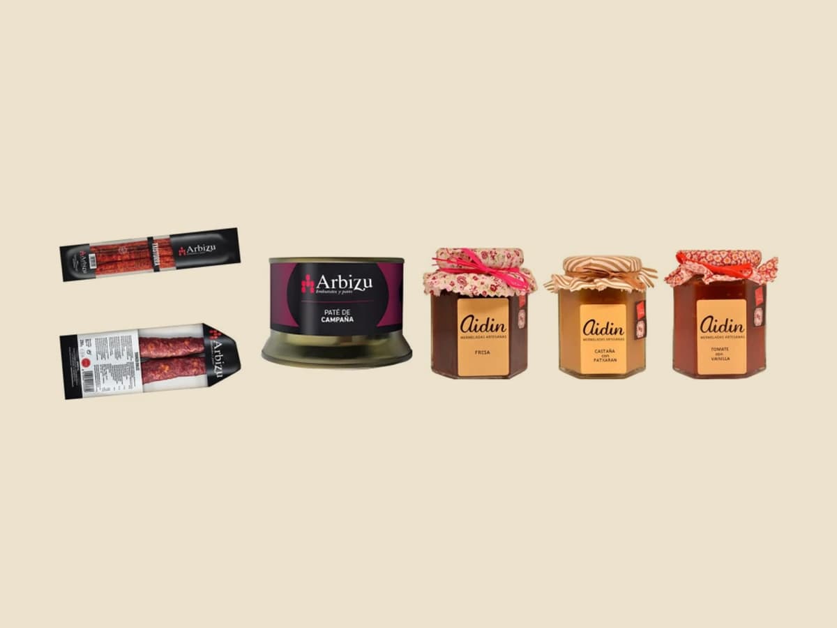 Paté de campaña de Arbizu o paté de hígado de Beola, con mermelada de tomate de Aidin y Unsi Terrazas Garnacha Tinta
